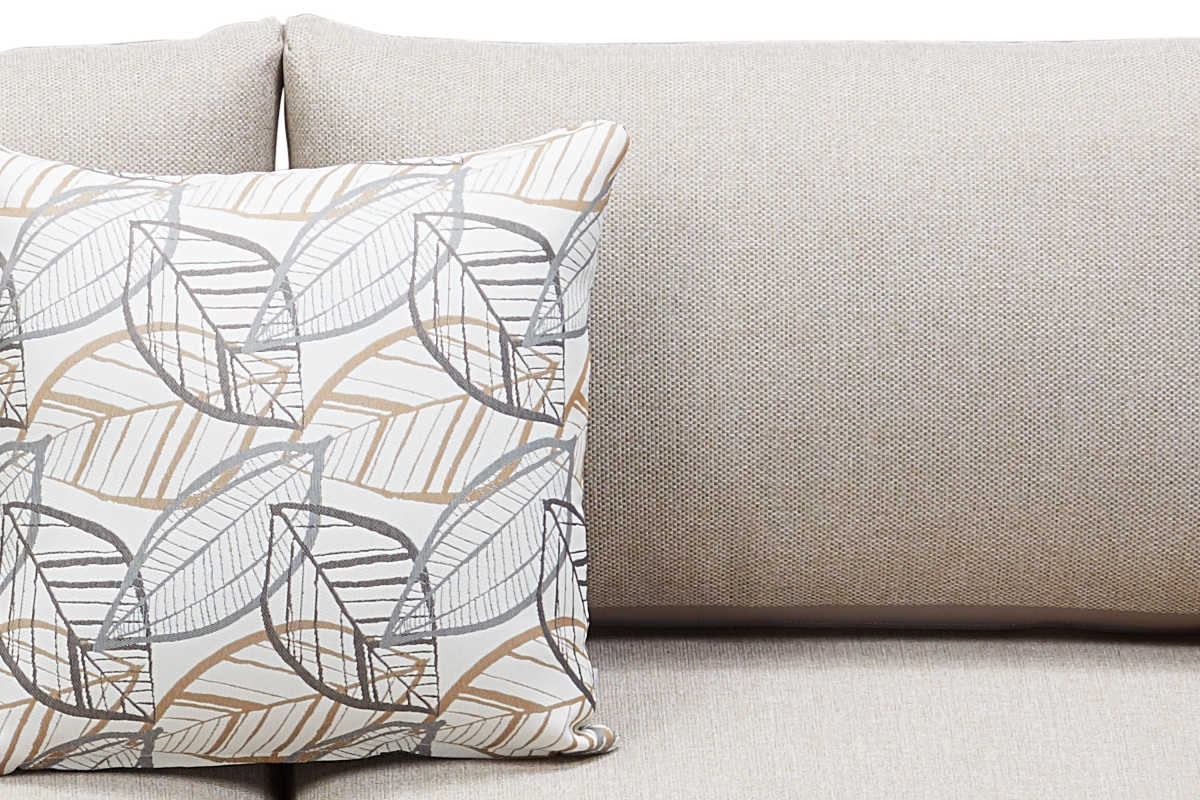 Close up of a deep seat cushion